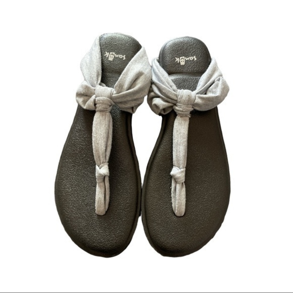 Sanuk Black Gray Stretch Sandals Size 7-7.5 GUC #3023